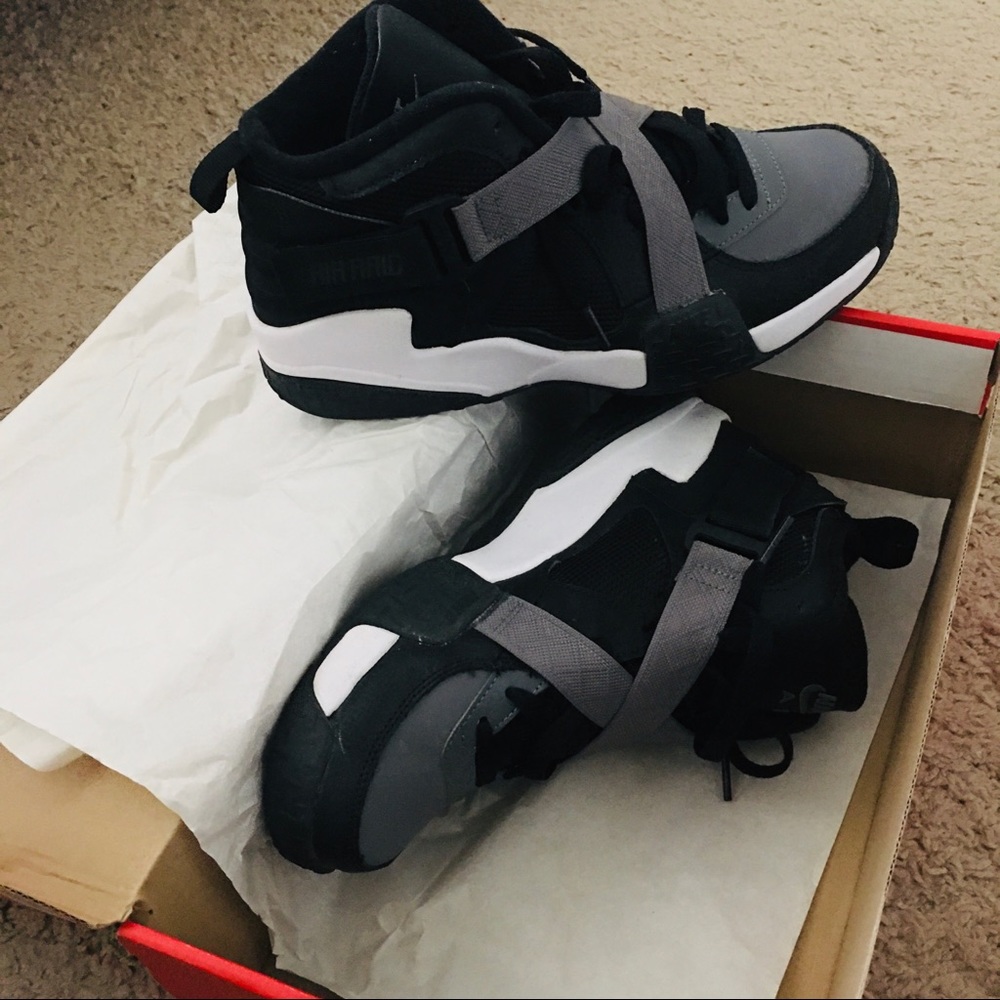 👟 Nike Air Raid